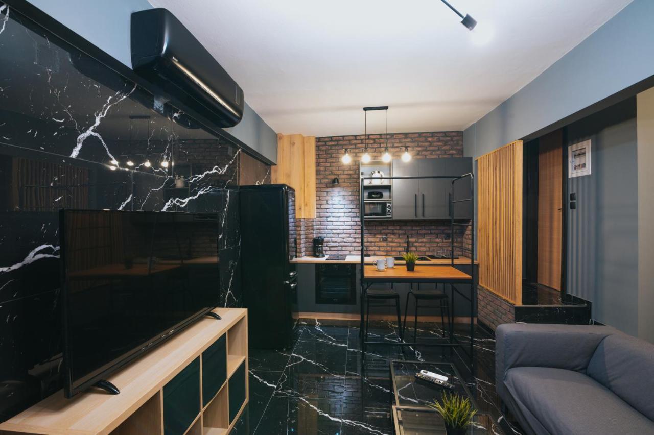 New Modern Ground Floor By The Sea Apartmán *